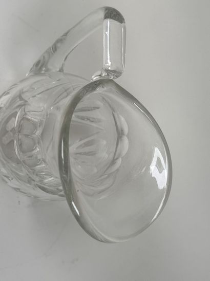 Saint LOUIS.
Pichet en cristal moulé et pressé.
Estampillé.
H....