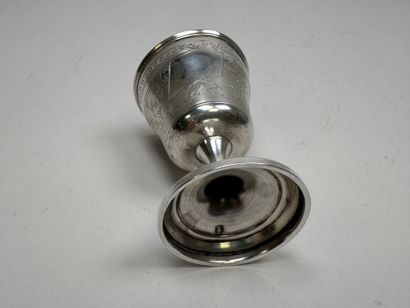 Coquetier en argent 950/1000, poinçon Minerve.
Poids...