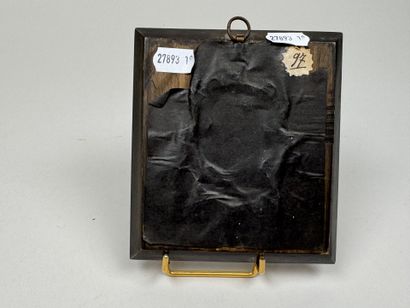 École, fin XIXe.
Buste de femme.
Miniature...