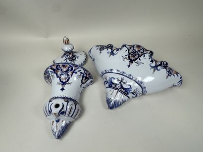 A set of polychrome and gold earthenware...