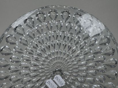 BACCARAT.
Waterdrop pattern.
Circular crystal...