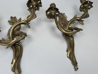 Paire d'appliques en bronze à deux bras de...