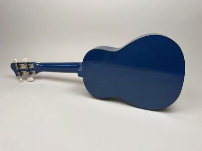 UKULELE.
Modèle G-50.
L. 56 cm.