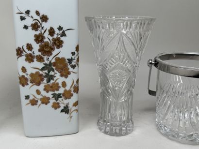 Set of two cut crystal vases, an ice bucket,...