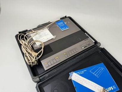 PHILIPS answering machine in its original...