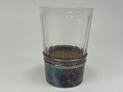 Important verre ou petit vase en cristal,...
