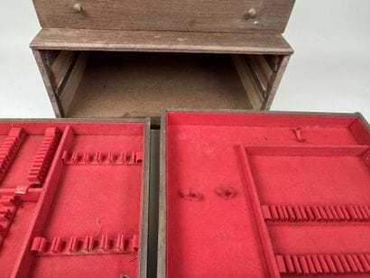 Écrin pour couverts de table en bois ouvrant...