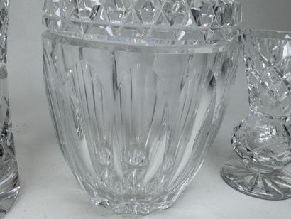 Set of three crystal vases with diamond-point...