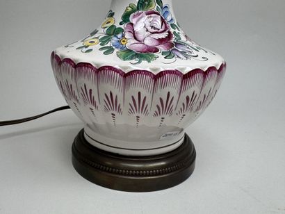 Polychrome earthenware lamp with a floral...