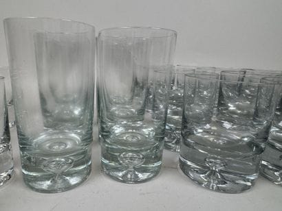 Glassware set consisting of:
- 6 orangeade...