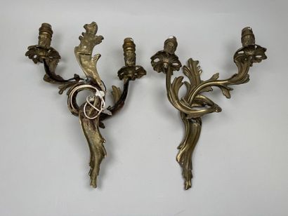 Paire d'appliques en bronze à deux bras de...