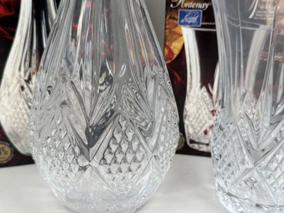 CRISTAL D'ARQUES.
Set of 4 cut crystal pieces,...