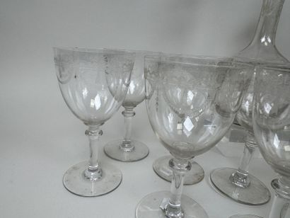Partie de service de verres en cristal à...
