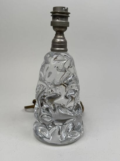 BACCARAT.
Petit pied de lampe en cristal...