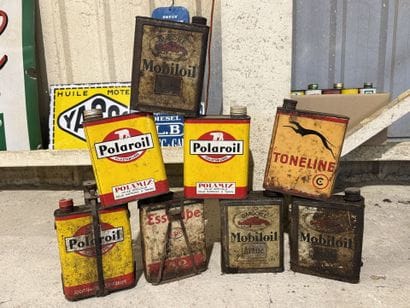 Set of 8 lithographed tin engine oil cans,...