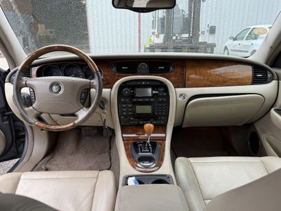 JAGUAR XJ6
June 4, 2003

Type: N*3A501
Serial...