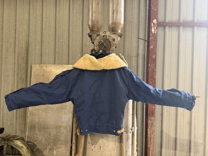 Charles CHEVIGNON, PARIS.
Aviator-style jacket.
Size...