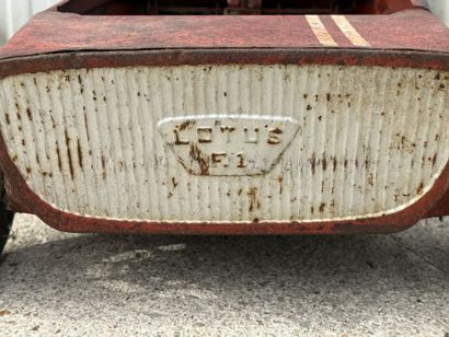 MG.
LOTUS F1 No. 2
Painted sheet-metal pedal...