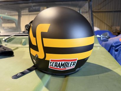 BELL - DUCATI Scrambler.
CUSTOM 500 helmet....