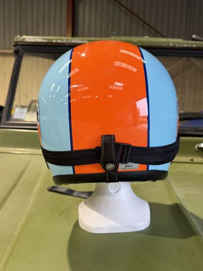 AIR BORN.
GULF helmet with goggles.
Size...