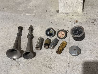 Small collection of automotive memorabilia...