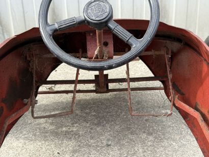 MG.
LOTUS F1 No. 2
Painted sheet-metal pedal...