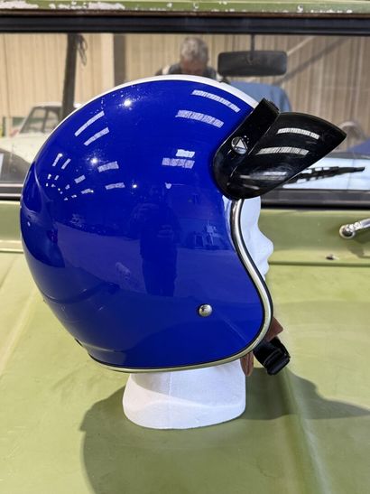 LS2.
Tricolor helmet.
Size XXL.