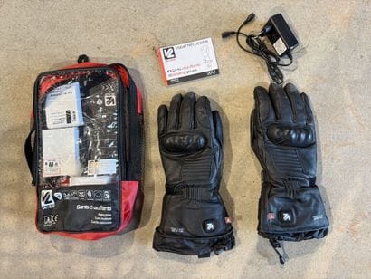 V4-HEAT.
Pair of heated gloves.
Like new...