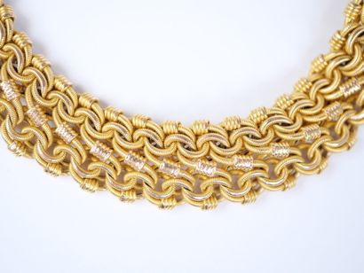 A striking 18K yellow gold (750‰) bracelet...