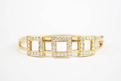 An 18K yellow gold (750‰) link bracelet featuring...