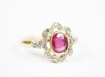 Ring in 18K yellow gold (750‰) and white...
