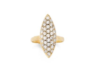 18K yellow gold (750‰) marquise ring set...
