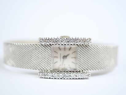 LONGINES.
Ladies' watch, with a square case...