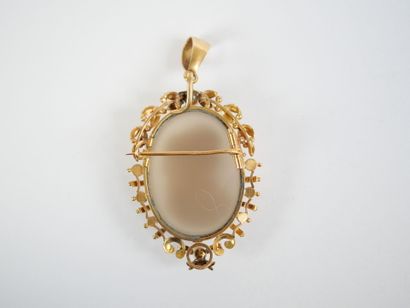 A two-tone 18K yellow gold (750‰) half-set...