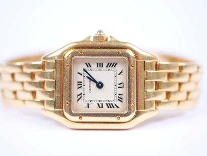 CARTIER. 
Women's wristwatch, 