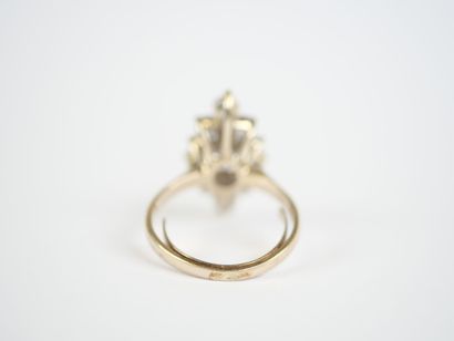 Marquise ring in 18K white gold (750‰) or...
