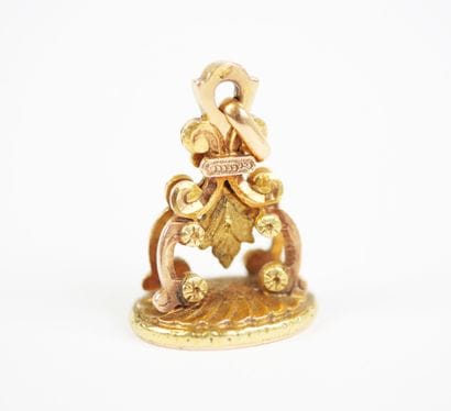 Seal set as a pendant in two-tone 18K yellow...