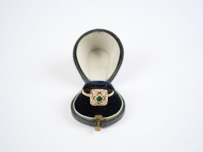 18K yellow gold (750‰) ring with a square,...