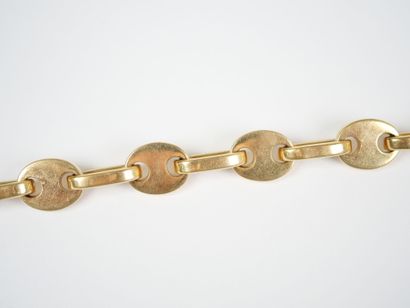 A striking 18K yellow gold (750‰) bracelet...