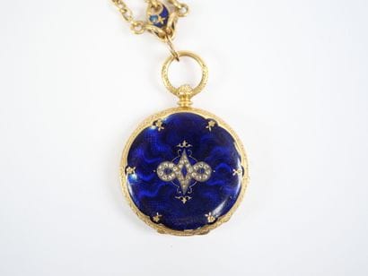 An 18K yellow gold (750‰) pocket watch, featuring...