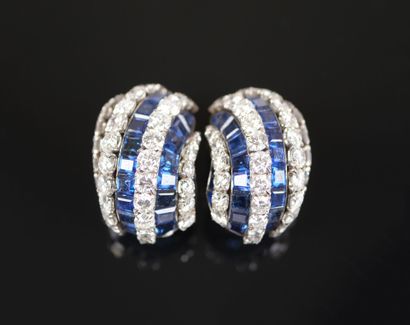 VAN CLEEF & ARPELS.
Pair of domed earrings...