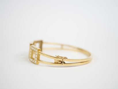 An 18K yellow gold (750‰) link bracelet featuring...