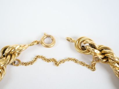 18K yellow gold (750‰) bracelet with twisted...