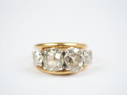 Ring in 18K yellow gold (750‰) and white...