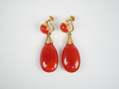 A half-set of 18K yellow gold (750‰) jewelry...
