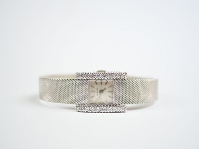LONGINES.
Ladies' watch, with a square case...