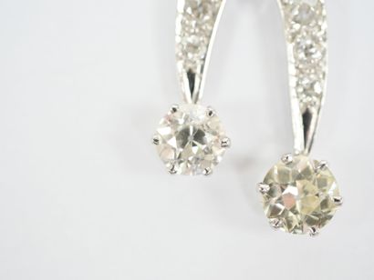 18K white gold necklace (750‰) featuring...
