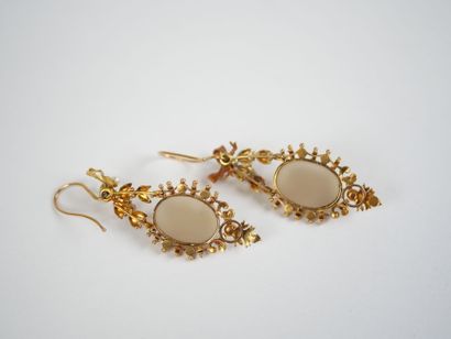 A two-tone 18K yellow gold (750‰) half-set...