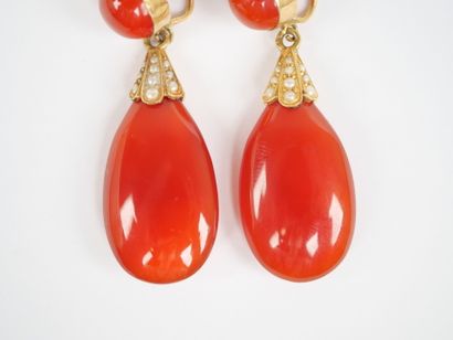 A half-set of 18K yellow gold (750‰) jewelry...