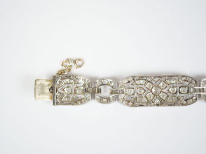 18K white gold link bracelet (750‰) and platinum...